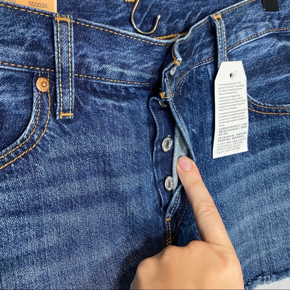 Levi’s | 501 Original Fit Straight Leg Button Fly - Picture 3 of 9